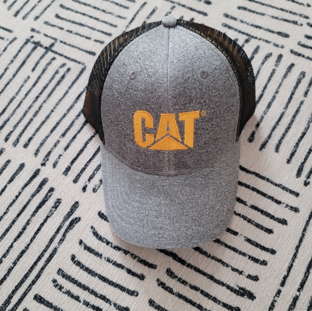 NWT CAT Trucker Hat